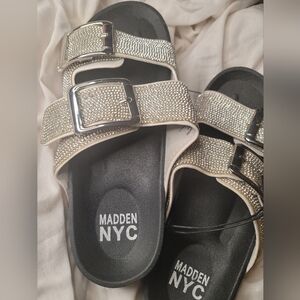 NWT BLING BLING DOUBLE STRAP ADJUSTABLE GO EVERYWHERE COMFORT SHOE SANDAL